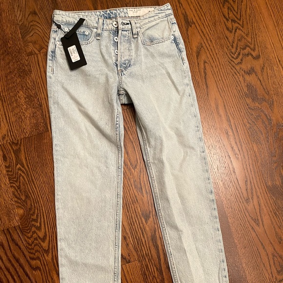 Rag & Bone Rosa Mid Rise boyfriend jeans. - Picture 2 of 5
